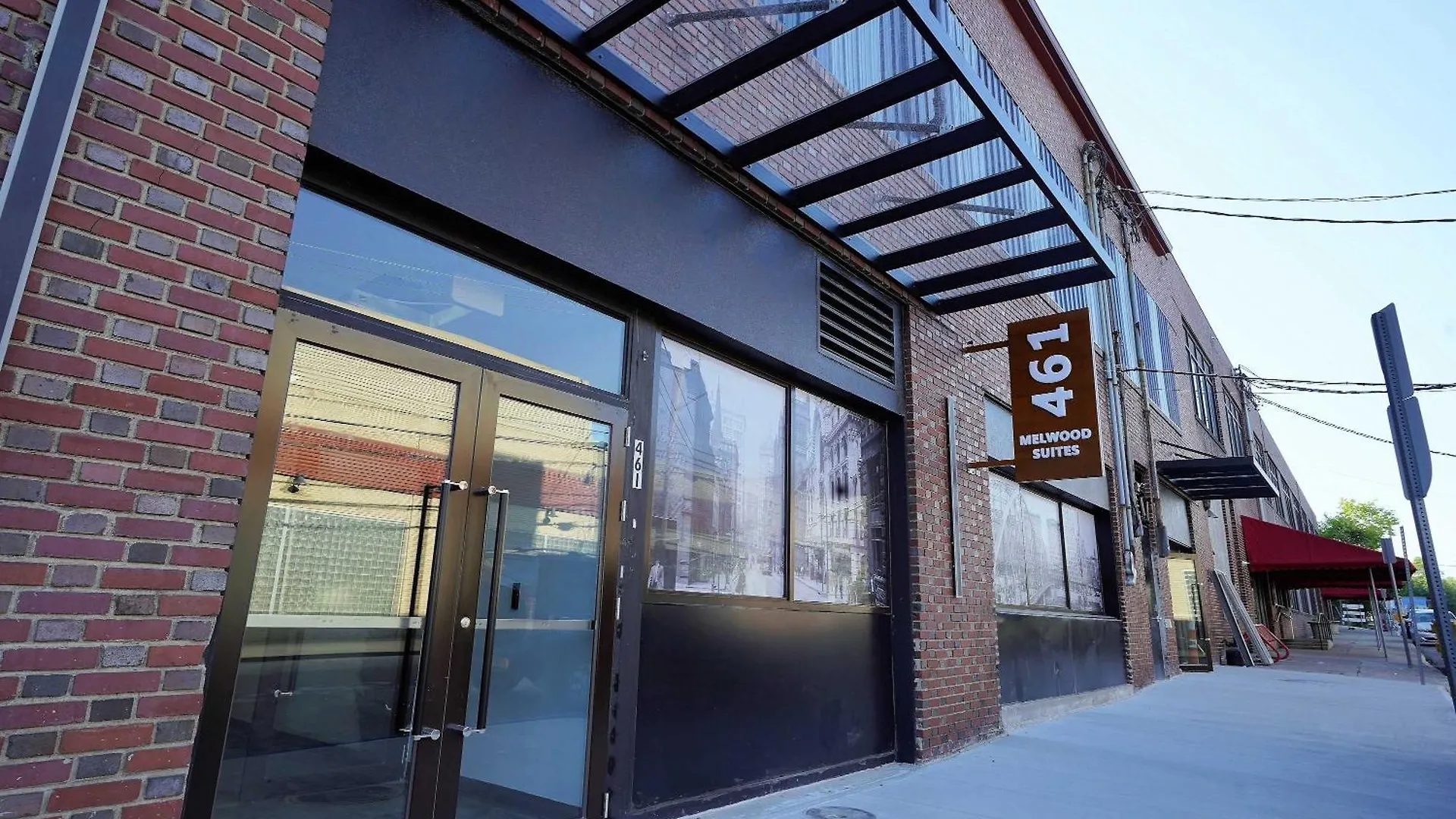 New Loft 5 Min To Ppg Or Convention Center Sleeps 4 Aparthotel Pittsburgh